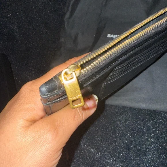Saint Laurent Large Pouch - Picture 7 of 10